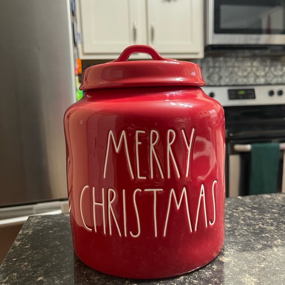 Rae Dunn Merry Christmas Canister - Picture 1 of 1